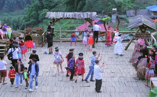 Lào Cai: Đột phá ngành du lịch