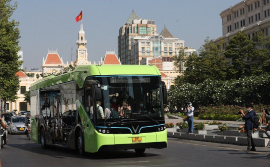TP.HCM lần đầu tiên có tuyến xe buýt điện