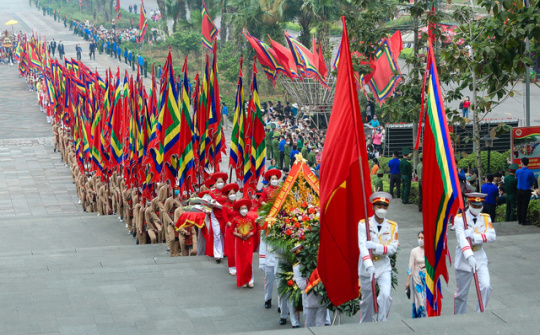 President offers incense in commemoration of Hung Kings