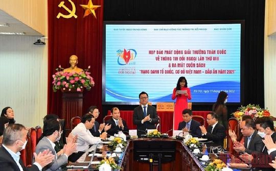 Phát động Giải thưởng toàn quốc về thông tin đối ngoại lần thứ VIII và ra mắt cuốn sách “Rạng danh Tổ quốc, Cơ đồ Việt Nam – Dấu ấn 2021”