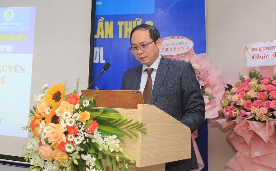 TTƯT, PGS.TS Hồ Hữu Thiện: Tâm sáng màu áo blouse