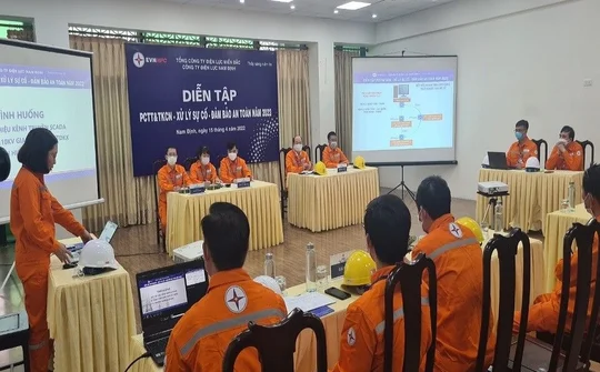 Điện lực Nam Định: Sẵn sàng ứng phó các tình huống phòng chống thiên tai và tìm kiếm cứu nạn