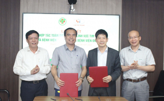 Bệnh viện Đa khoa TP Vinh và Bệnh viện Tim Hà Nội hợp tác toàn diện