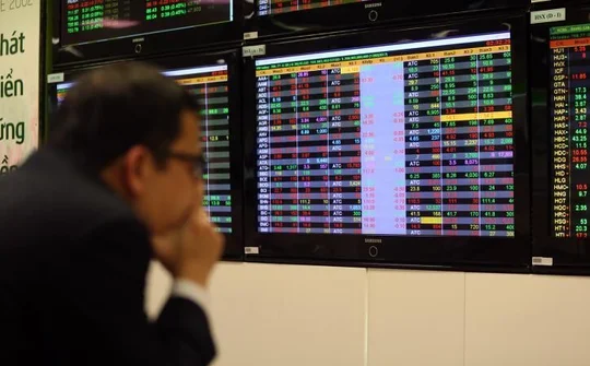 Bloomberg: Việt Nam nỗ lực củng cố vị thế điểm đến cho dòng vốn đầu tư