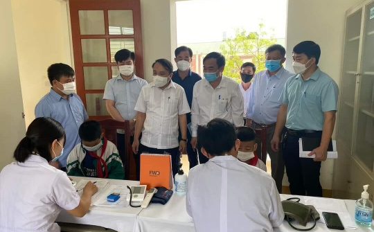 Nghệ An: Sở Y tế và CDC kiểm tra công tác tiêm phòng COVID -19 cho trẻ từ 5 đến 11 tuổi