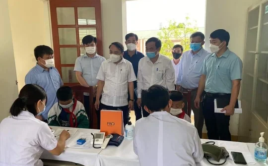 Nghệ An: Sở Y tế và CDC kiểm tra công tác tiêm phòng COVID -19 cho trẻ từ 5 đến 11 tuổi