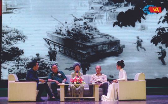 Giới thiệu phim “Chiến thắng lịch sử Xuân 1975” và giao lưu với nhân chứng lịch sử