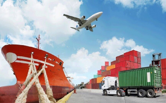 Áp lực trước giá nhiên liệu cao kỷ lục, Bộ GTVT đề xuất Chính phủ loạt giải pháp hỗ trợ doanh nghiệp