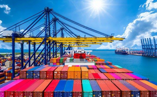 Xuất siêu 2,53 tỷ USD trong 4 tháng đầu năm