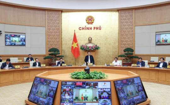 Khẩn trương, quyết liệt, quyết tâm triển khai chương trình phục hồi và phát triển