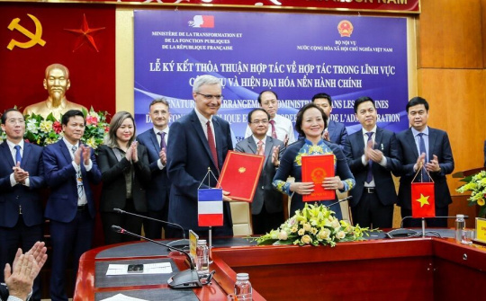 Việt Nam và Pháp ký thỏa thuận hợp tác về hiện đại hóa hành chính công