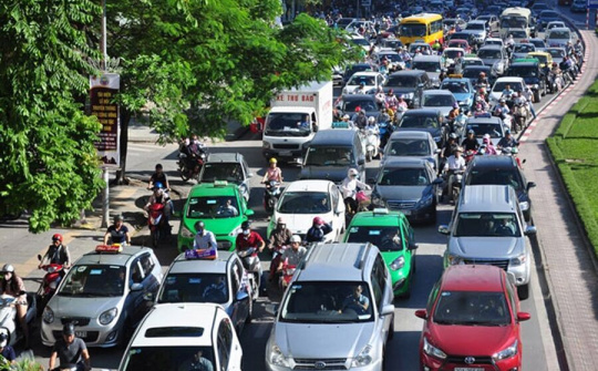 Gộp xe hợp đồng điện tử dưới 9 chỗ vào loại hình taxi