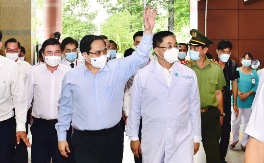 Những quyết định bước ngoặt, táo bạo đầy bản lĩnh để vượt qua đại dịch