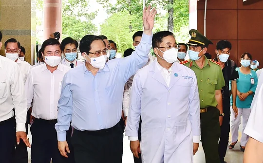 Những quyết định bước ngoặt, táo bạo đầy bản lĩnh để vượt qua đại dịch