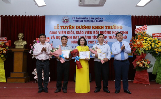 Trường THCS Hậu Giang, Quận 11: Tự hào những “chuyến đò chở chữ” sang sông