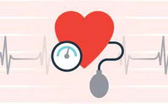 Chăm sóc sức khỏe người bị tim mạch, huyết áp trong mùa hè