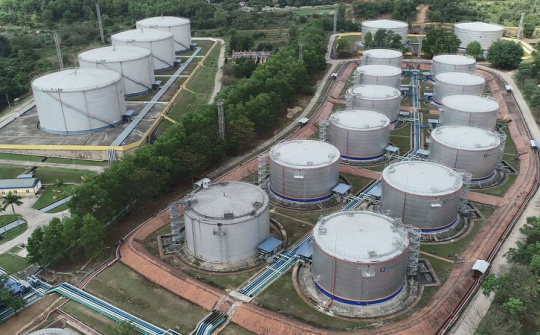 Chính phủ giao Bộ Công Thương nghiên cứu, đề xuất nâng mức dự trữ xăng dầu