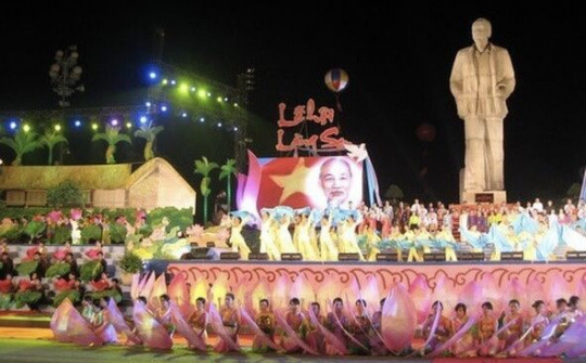 Nghệ An: Chuỗi hoạt động đặc sắc chào mừng kỷ niệm 132 năm ngày sinh Chủ tịch Hồ Chí Minh
