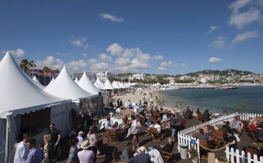 Chuyên gia điện ảnh trẻ của Việt Nam tham dự sự kiện Chợ phim Cannes 2022