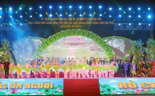 Chương trình nghệ thuật đặc biệt kỷ niệm 75 năm Bác Hồ về ATK Định Hóa lãnh đạo cuộc kháng chiến chống Pháp