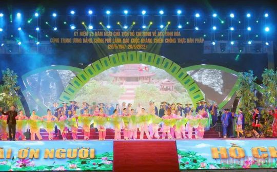 Chương trình nghệ thuật đặc biệt kỷ niệm 75 năm Bác Hồ về ATK Định Hóa lãnh đạo cuộc kháng chiến chống Pháp