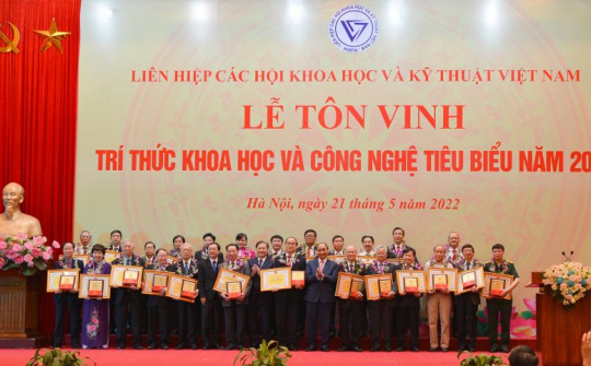 Lễ tôn vinh Trí thức khoa học và công nghệ tiêu biểu năm 2022
