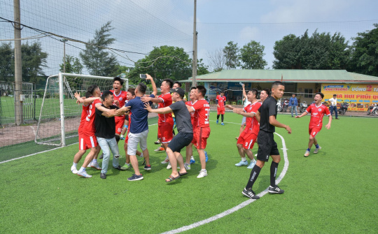 Cup VNHN vì SKCĐ 2022: Chung kết gọi tên Đông Nam AnLand và HBL