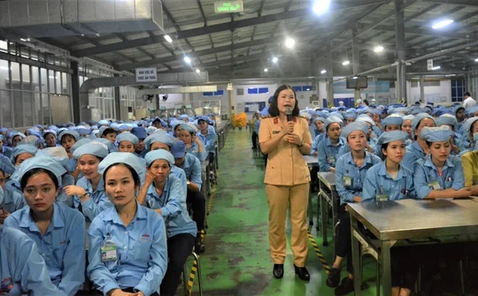 Tăng cường năng lực tiếp cận pháp luật của người dân