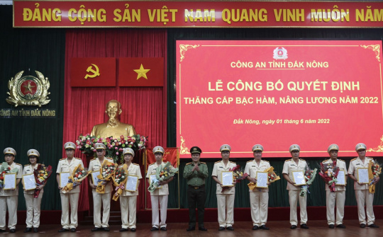 Đắk Nông: 736 CBCS Công an được thăng cấp bậc hàm, nâng lương năm 2022