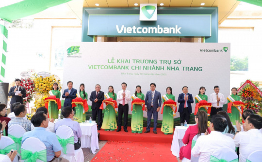 Vietcombank Nha Trang khánh thành trụ sở hoạt động mới