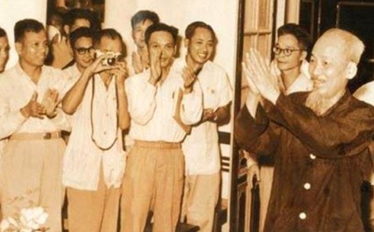 Tư tưởng Hồ Chí Minh về báo chí cách mạng Việt Nam
