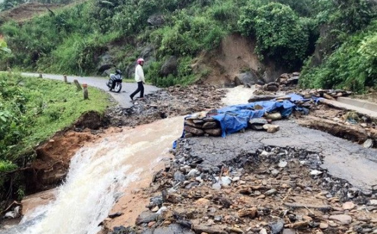 Bát Xát: Mưa lớn gây sạt lở nhiều công trình giao thông