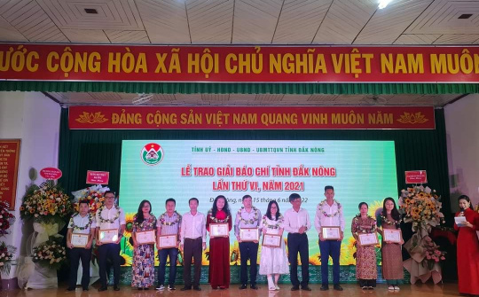 Đắk Nông: Trao giải Báo chí năm 2021 và Kỷ niệm 97 năm ngày Báo chí