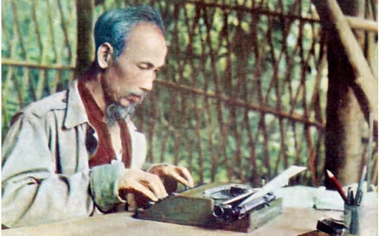 Tư tưởng Hồ Chí Minh về báo chí cách mạng Việt Nam