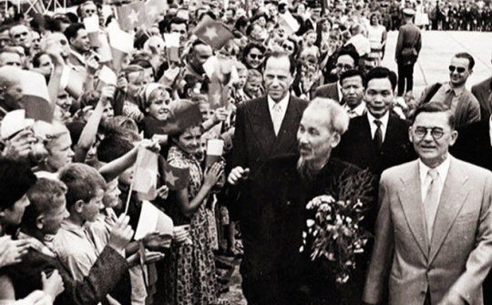 Tư tưởng của Chủ tịch Hồ Chí Minh về hòa bình quốc tế