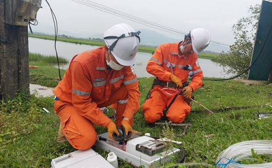 Điện lực Hà Tĩnh: Không ngừng nỗ lực góp phần phát triển kinh tế xã hội