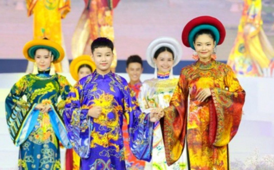 Phát triển văn hóa, con người Việt Nam thời kỳ mới