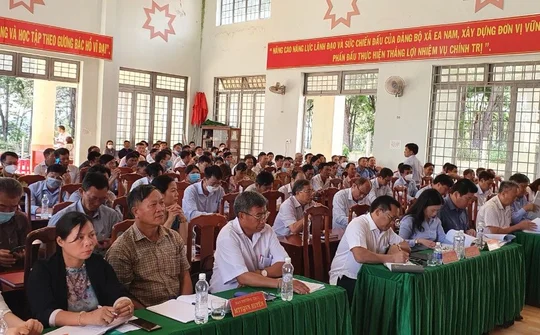Đại biểu Quốc hội tỉnh Đắk Lắk tiếp xúc cử tri tại Huyện Ea H’leo và Huyện Krông Búk