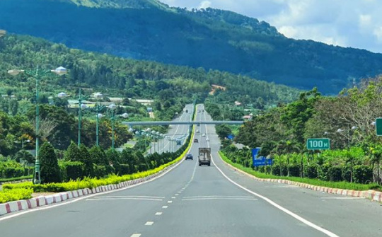 Đẩy nhanh các dự án đường bộ cao tốc tại Đồng Nai, Lâm Đồng