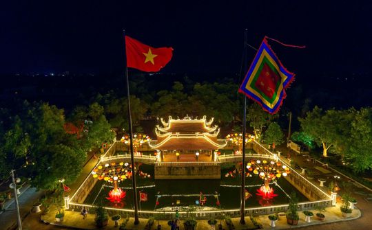 Hà Nam: Đền Lảnh Giang lung linh sắc màu trước giờ khai hội