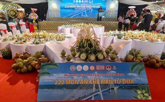 Bến Tre: 222 món ăn từ dừa phá kỷ lục Việt Nam và ghi nhận kỷ lục thế giới