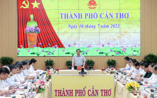 Cần Thơ cần huy động, tập trung mọi nguồn lực phát triển đồng bộ