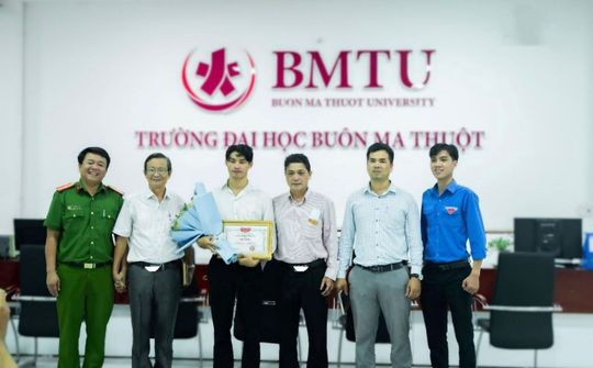 Biểu dương, khen thưởng hành động đẹp của sinh viên Trần Quang Thái, Đại học Buôn Ma Thuột