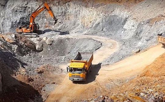 Hủy niêm yết bắt buộc đối với cổ phiếu LCM