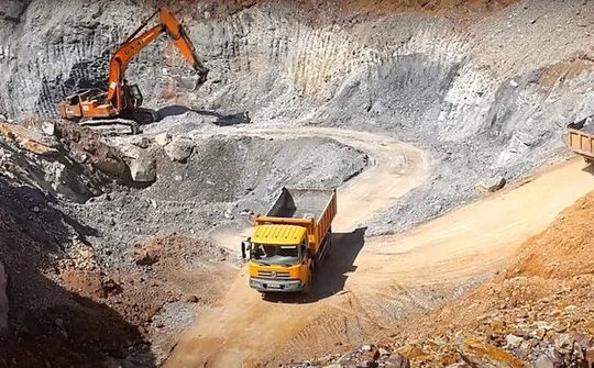 Hủy niêm yết bắt buộc đối với cổ phiếu LCM