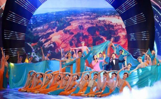 Đẩy mạnh xã hội hóa các hoạt động văn hóa, góp phần phát triển đất nước phồn vinh, hạnh phúc