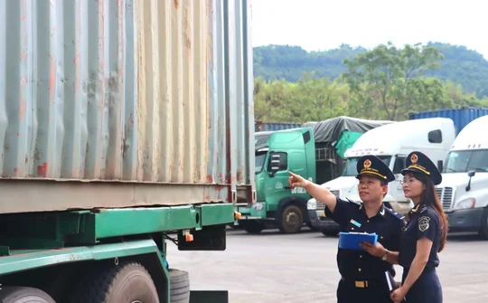 Hải quan Lào Cai: Tăng cường kỷ luật công vụ hoàn thành kế hoạch được giao