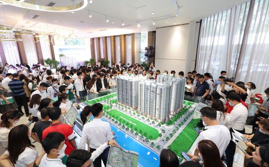 Hà Nội: Nguồn cung khan hiếm, dự án mở bán mới hút khách hàng