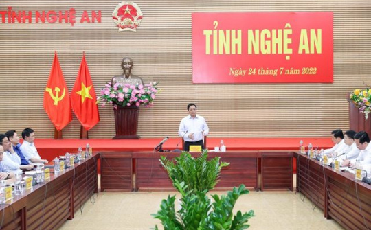 Phấn đấu trong nhiệm kỳ này, đưa Nghệ An trở thành tỉnh mạnh