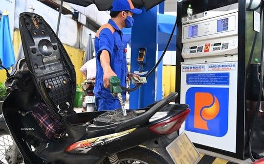 Từ 11/7 chính thức giảm kịch khung thuế bảo vệ môi trường với xăng, dầu
